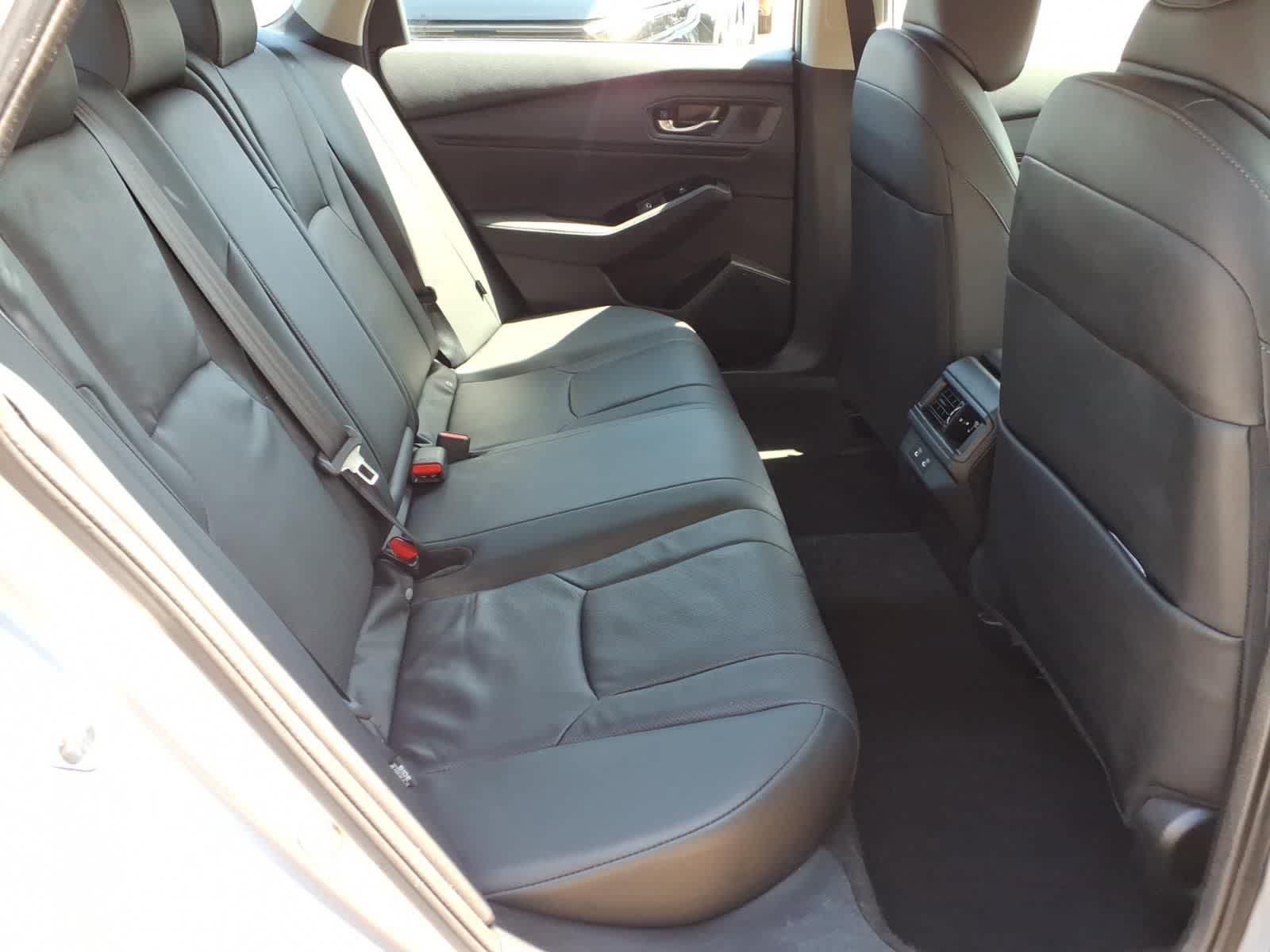 Used 2023 Honda Accord Touring image 11