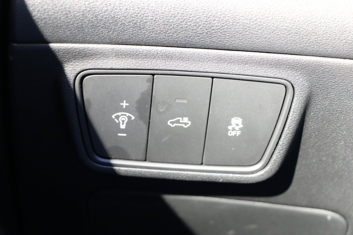 Used 2023 Hyundai Santa Cruz SEL Premium AWD/4WD image 19