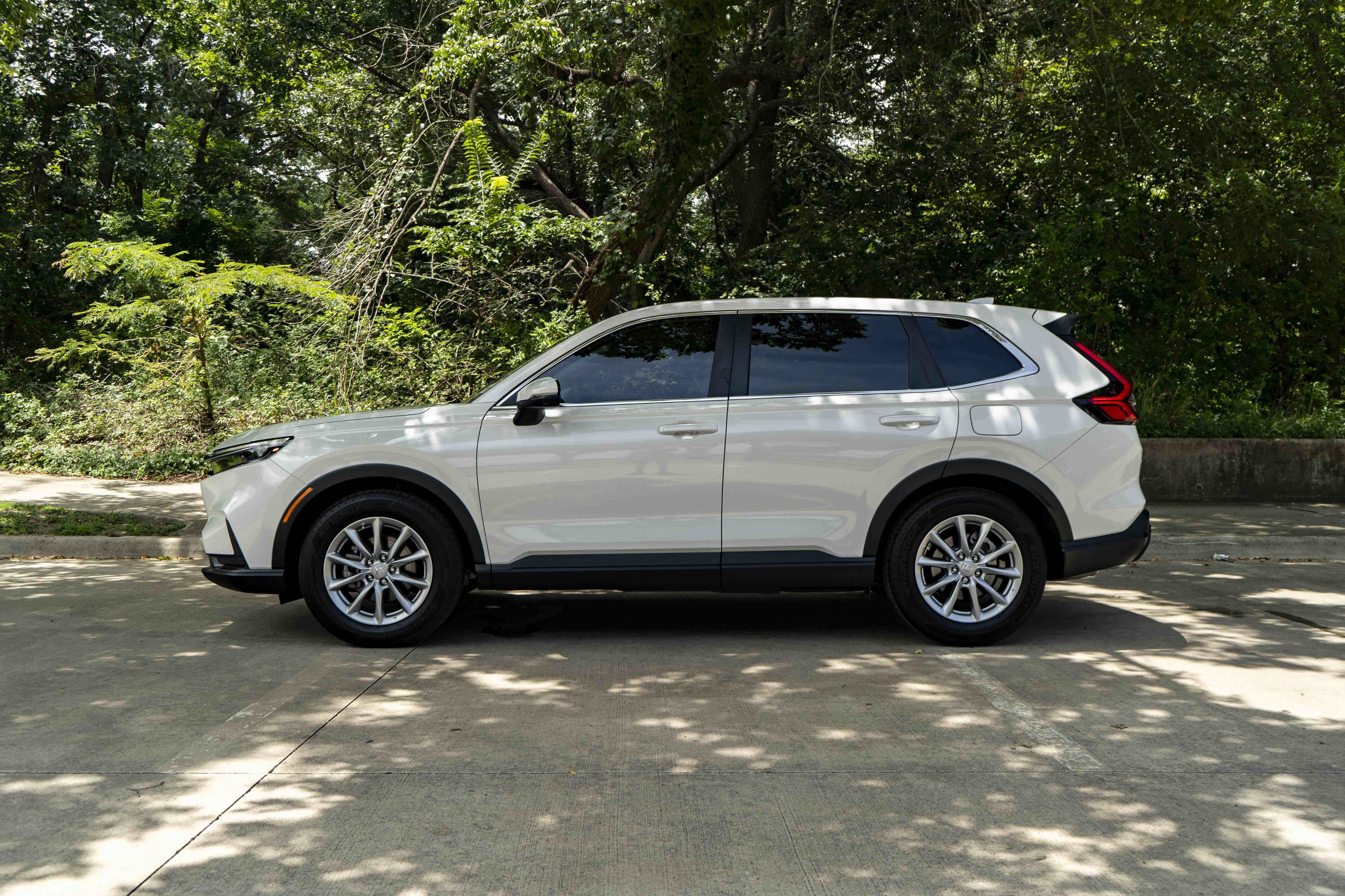 Used 2026 Honda CR-V EX image 6