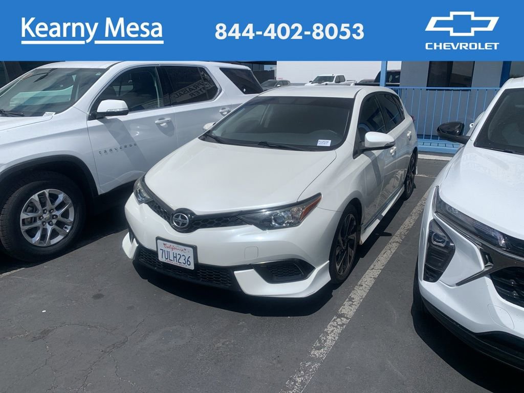 Used 2016 Scion iM image 1