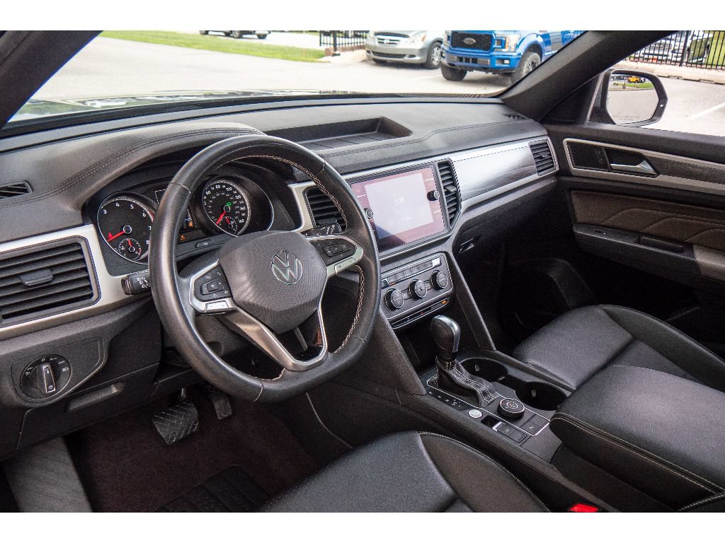 Used 2021 Volkswagen Atlas Cross Sport SE w/ Panoramic Sunroof Package AWD/4WD image 13
