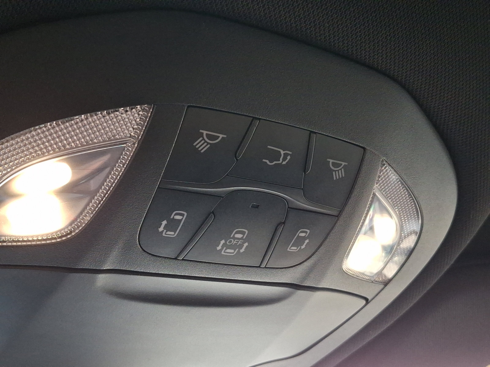 Used 2021 Chrysler Pacifica Touring w/ S Appearance Package image 28