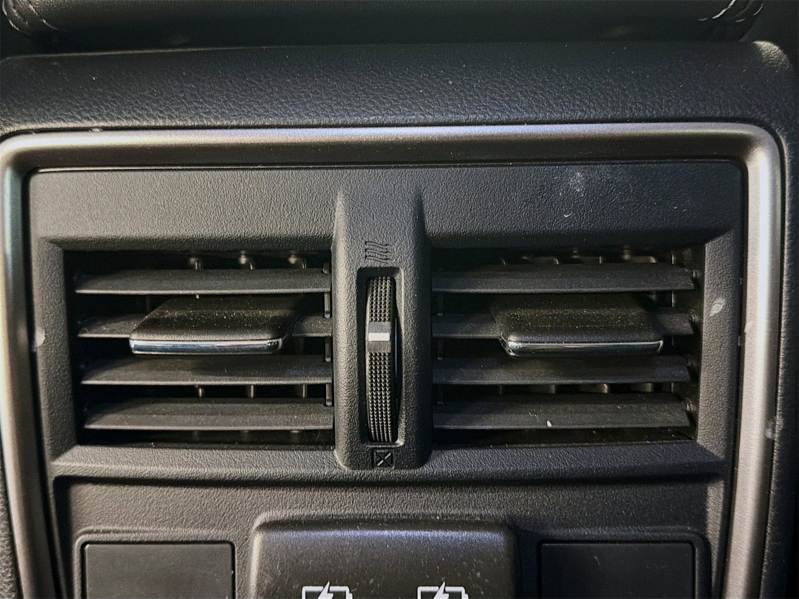 Used 2024 Subaru Forester Limited image 27