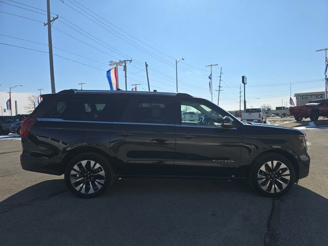 Used 2025 Ford Expedition Max Platinum w/ Driver's Package image 4