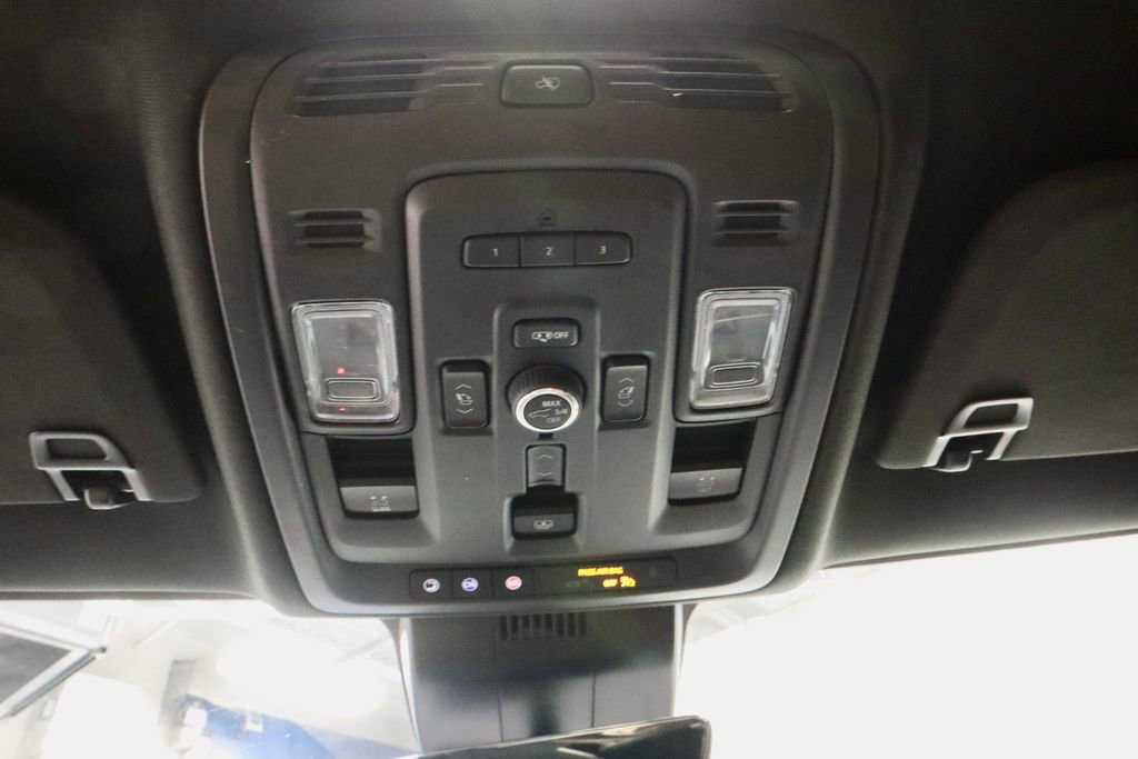 Used 2024 GMC Yukon XL Denali Ultimate image 27