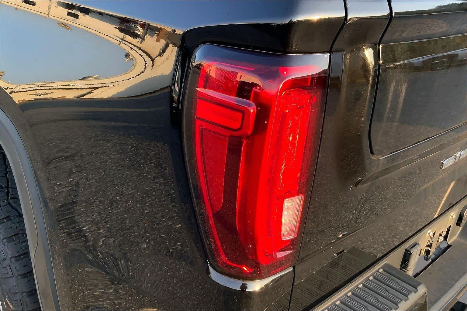 Used 2023 GMC Sierra 1500 AT4 w/ AT4 Premium Package AWD/4WD image 27