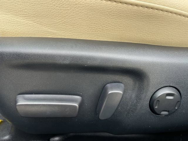 Used 2018 Toyota Avalon XLE Premium FWD image 28