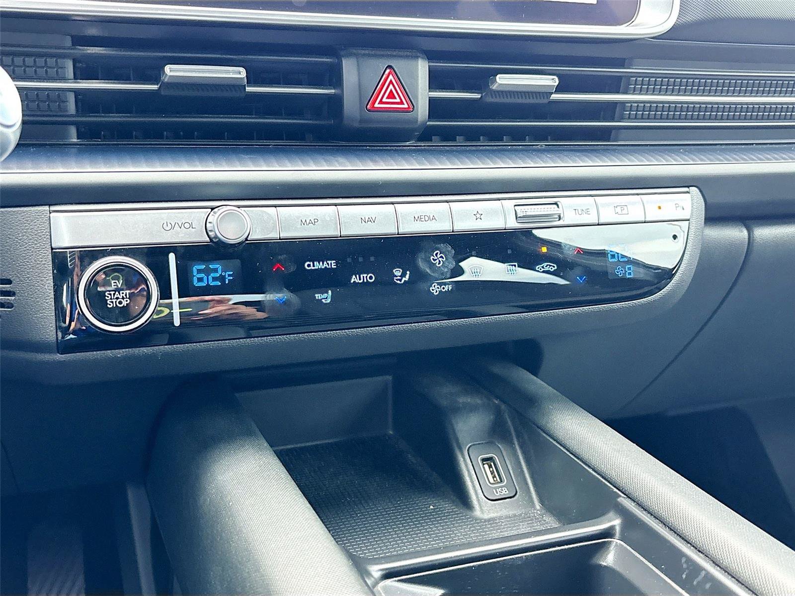 Used 2023 Hyundai Ioniq 6 SE w/ Cargo Package RWD image 19