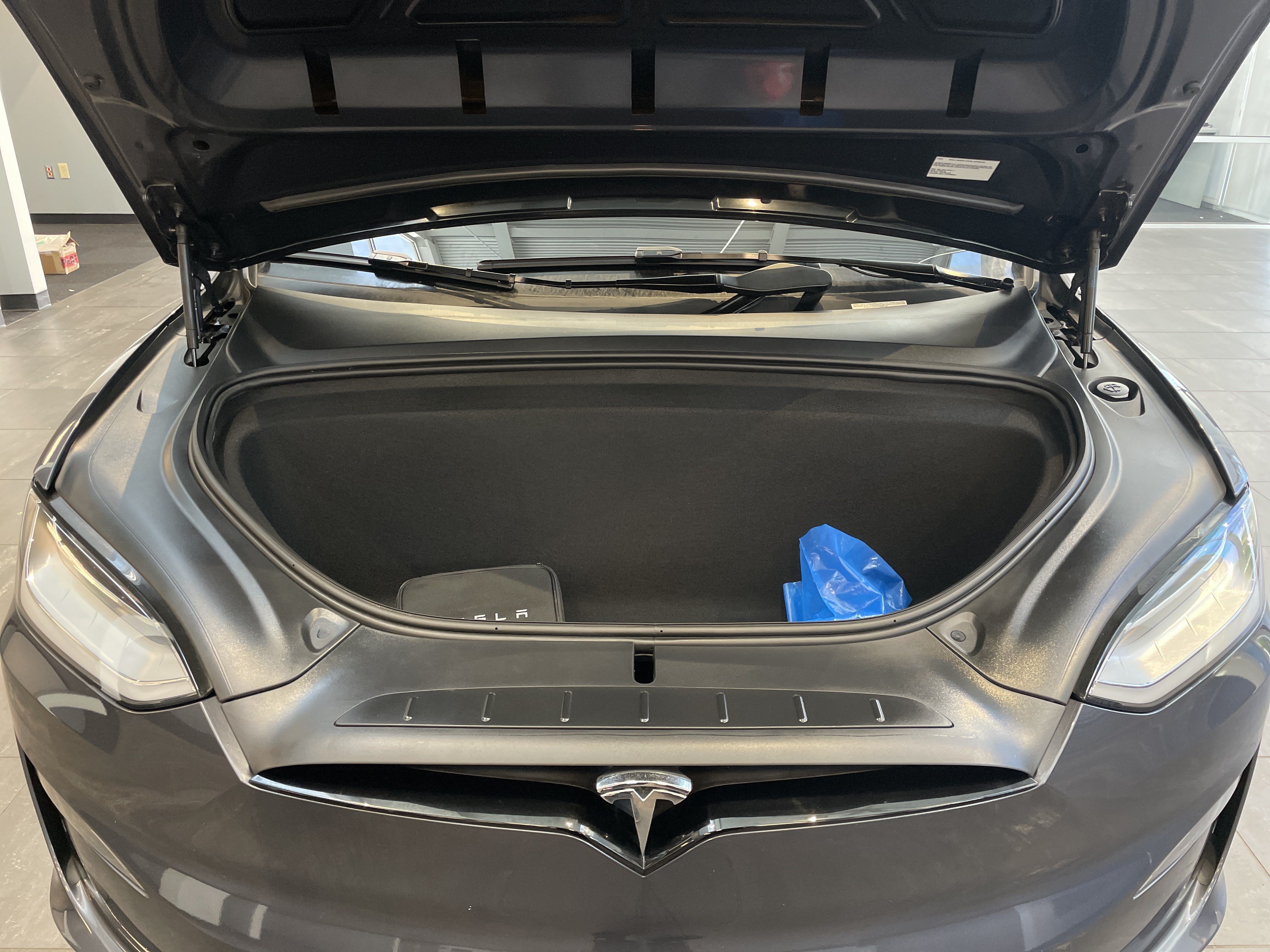Used 2023 Tesla Model X AWD/4WD image 38