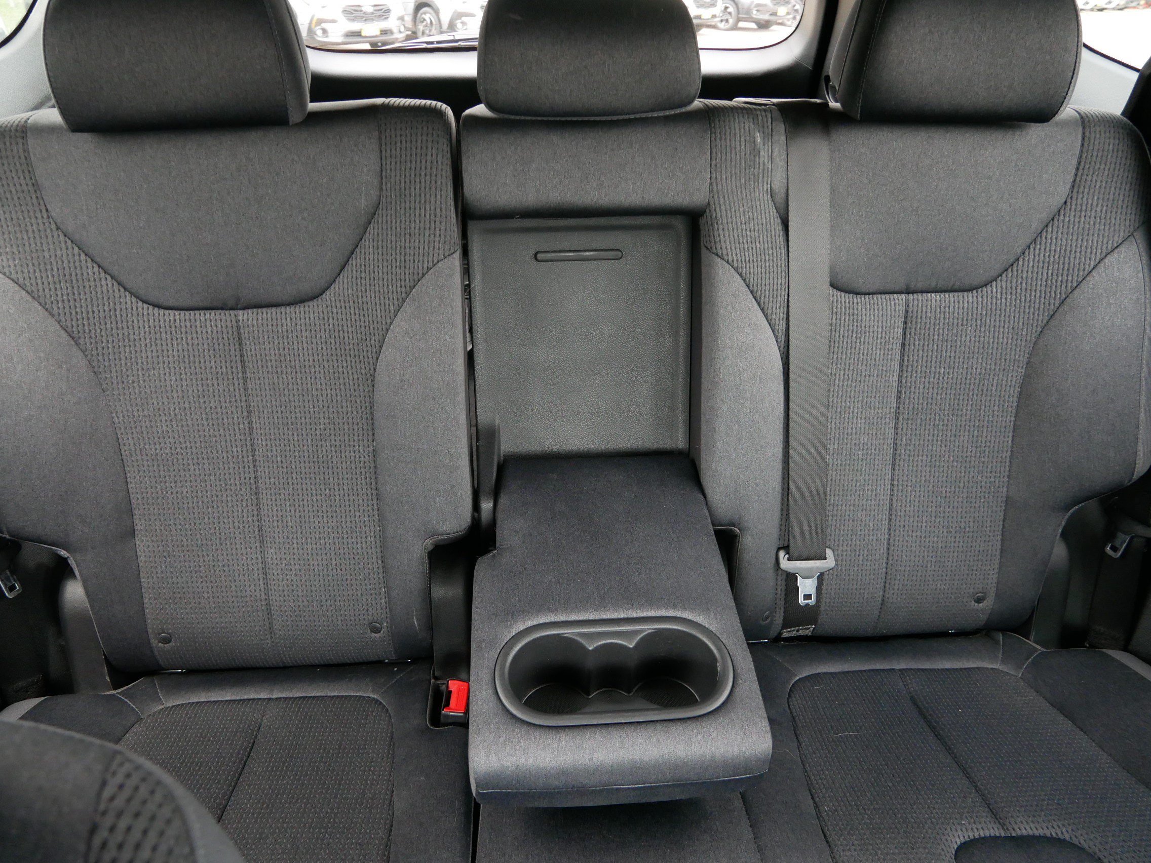 Used 2022 Hyundai Santa Fe SEL w/ Winter Weather Package AWD/4WD image 13