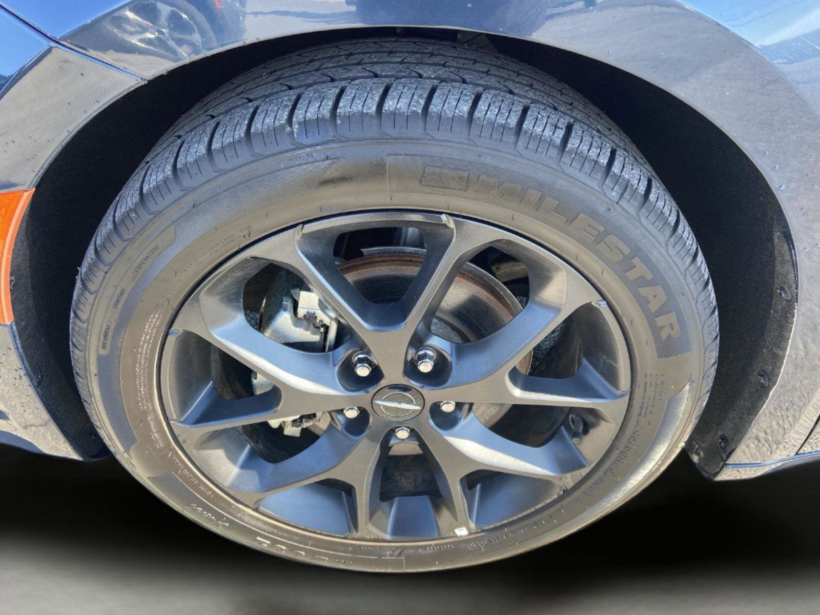 Used 2025 Chrysler Pacifica Limited image 79