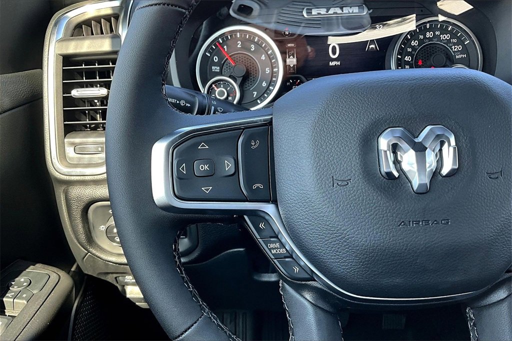 New 2026 RAM 1500 4x4 Crew Cab image 23