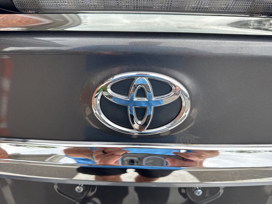 Used 2012 Toyota Corolla S FWD image 39