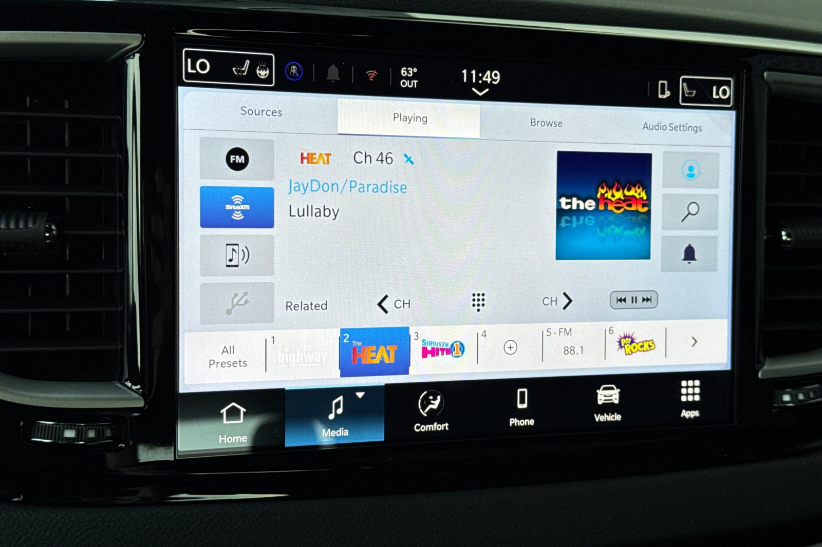 New 2026 Chrysler Voyager LX image 17