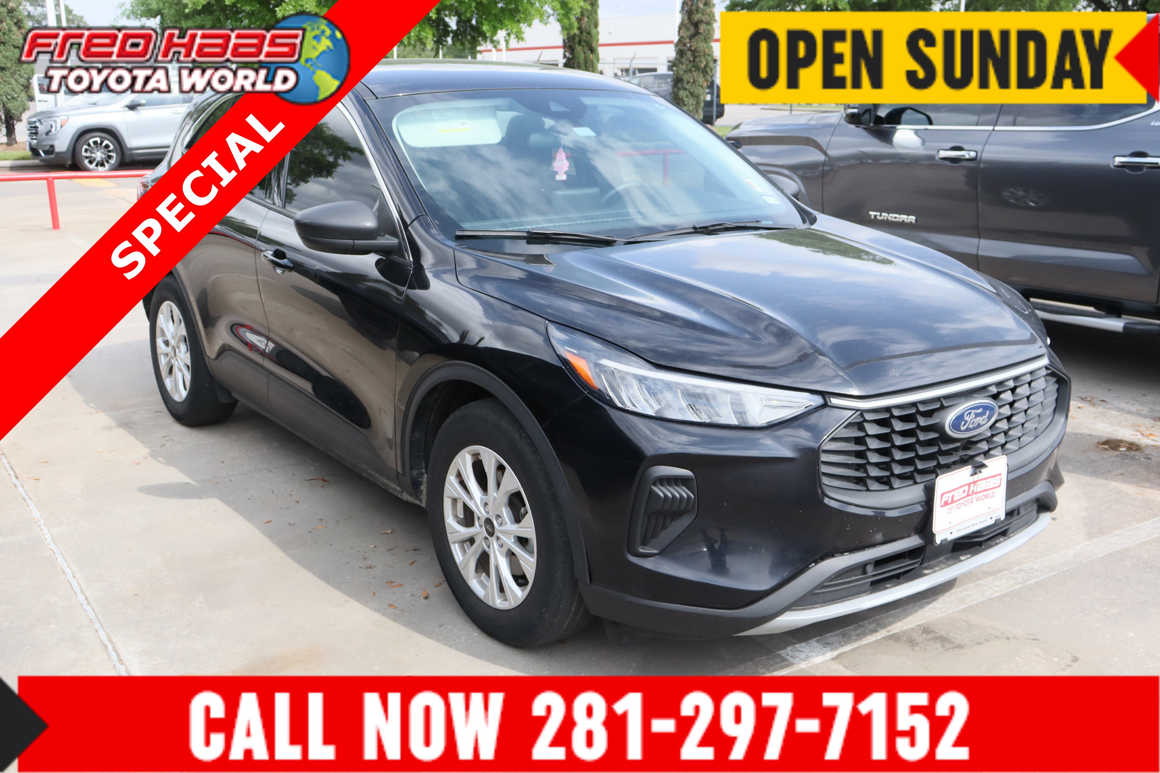 Used 2023 Ford Escape Active image 1