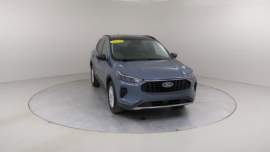 Certified 2023 Ford Escape Active image 10