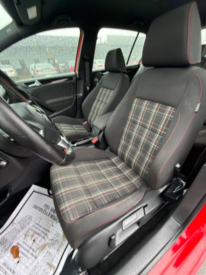Used 2013 Volkswagen GTI 4-Door FWD image 22