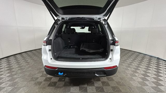 Used 2022 Jeep Grand Cherokee Trailhawk AWD/4WD image 27