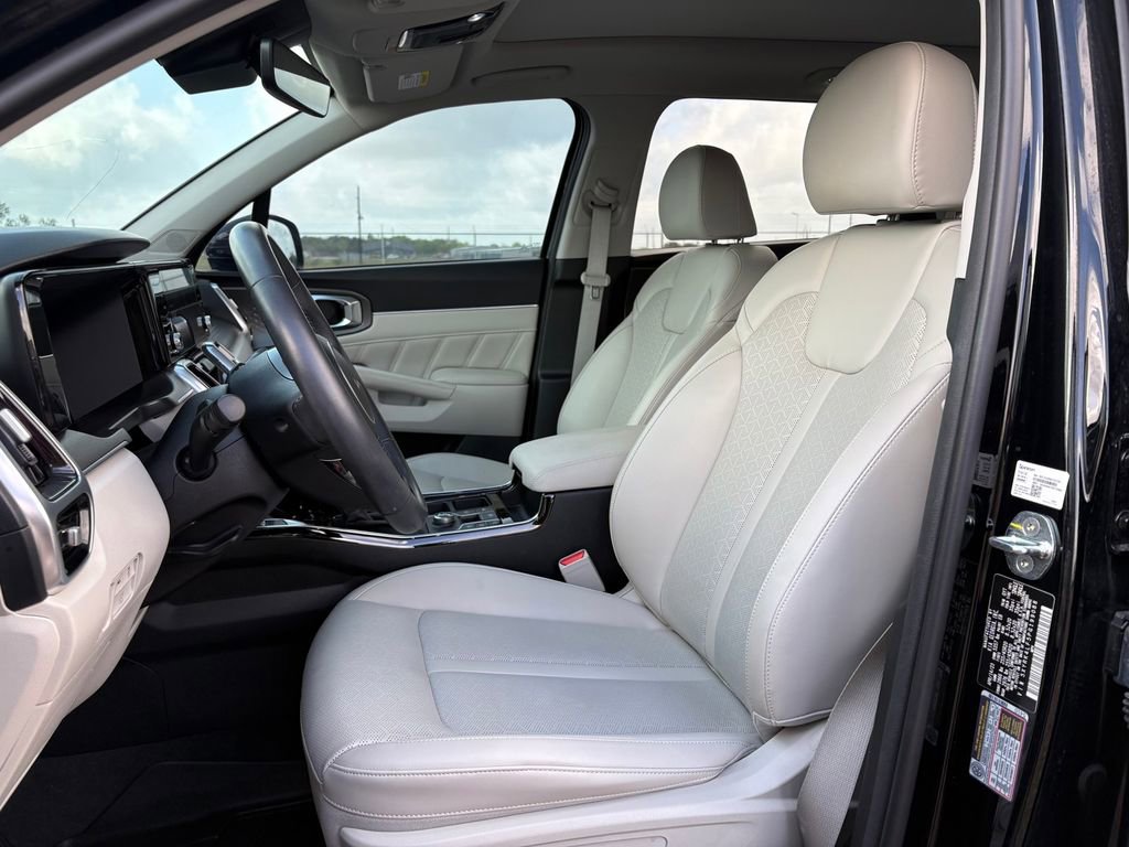 Certified 2023 Kia Sorento SX FWD image 10
