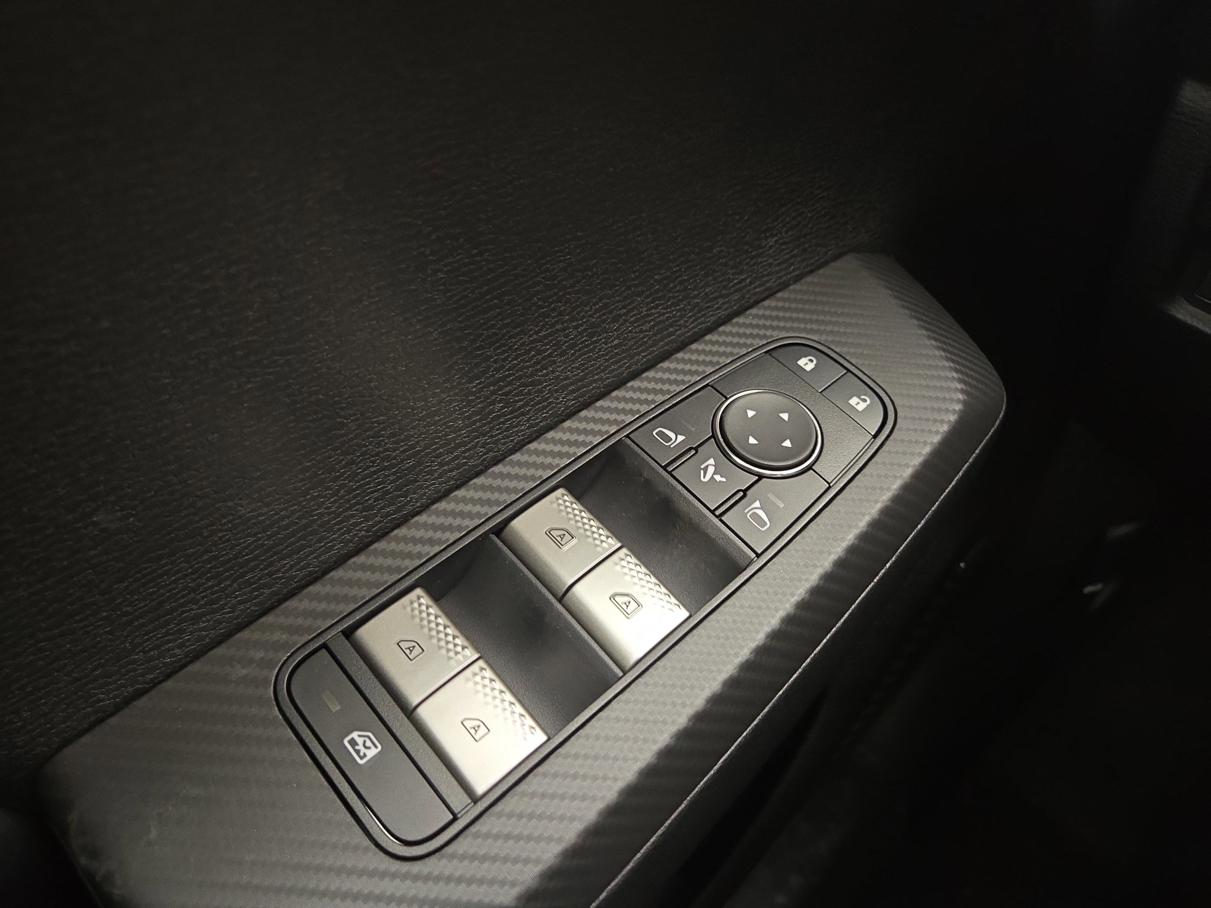 New 2026 Mitsubishi Outlander AWD image 29