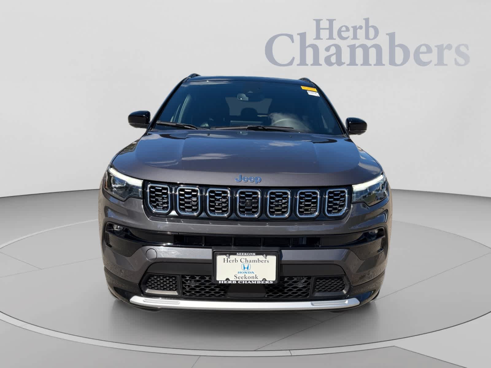 Used 2024 Jeep Compass Limited w/ Elite Group AWD/4WD image 2