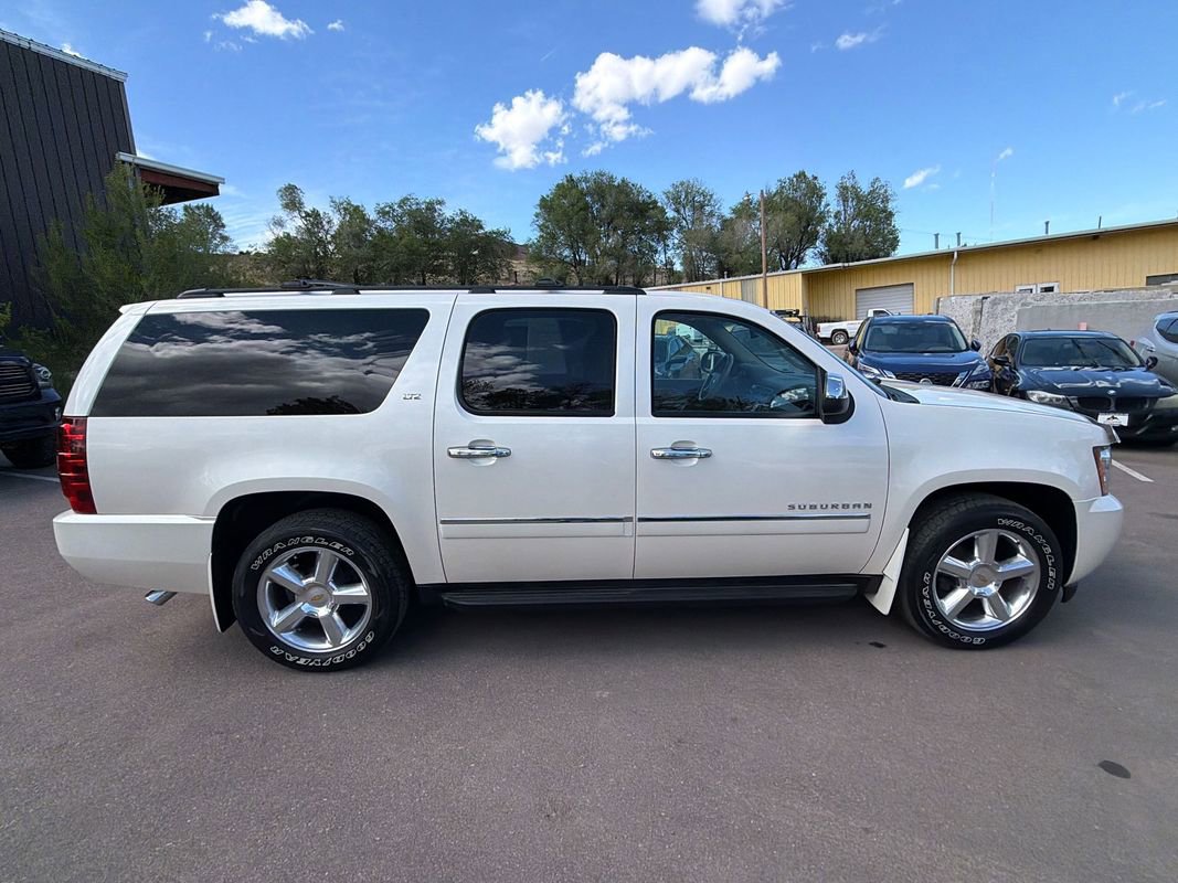 Used 2013 Chevrolet Suburban LTZ AWD/4WD image 8