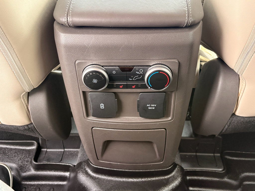 Used 2022 Ford Explorer Platinum w/ Equipment Group 601A image 18