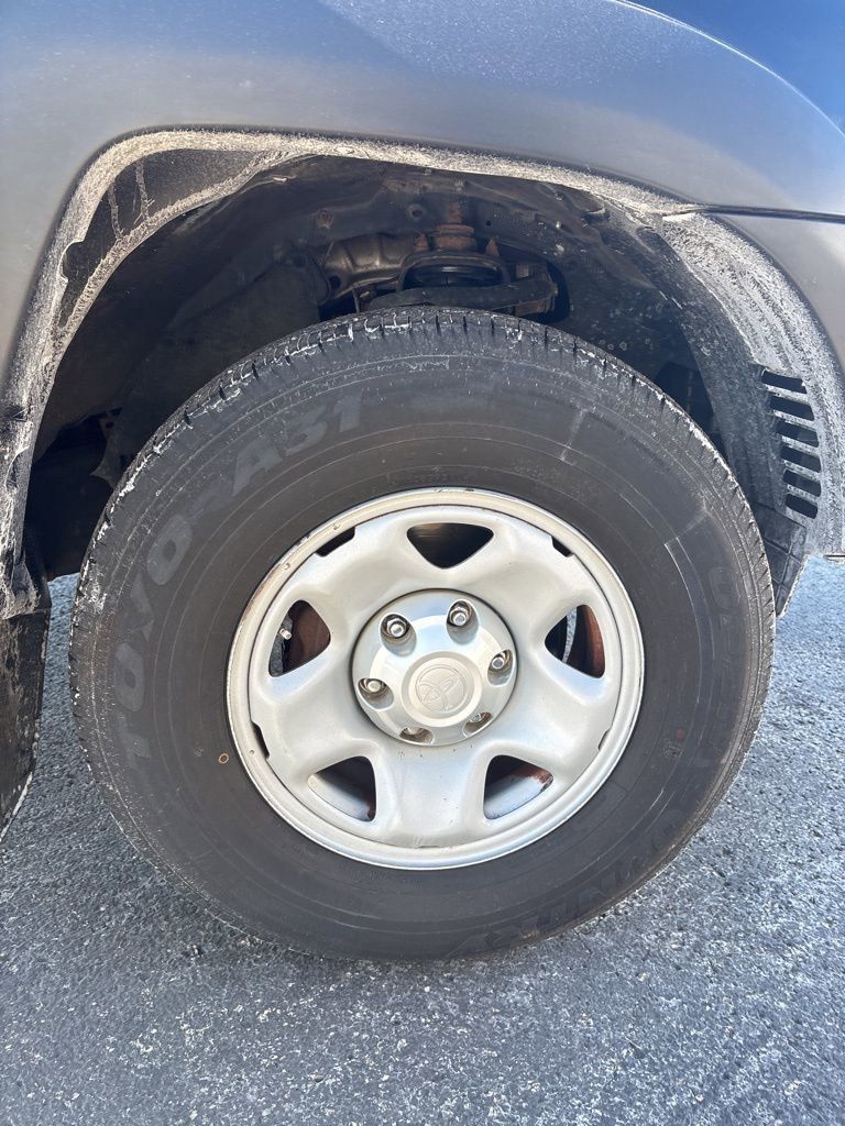 Used 2014 Toyota Tacoma 4x4 Regular Cab image 25