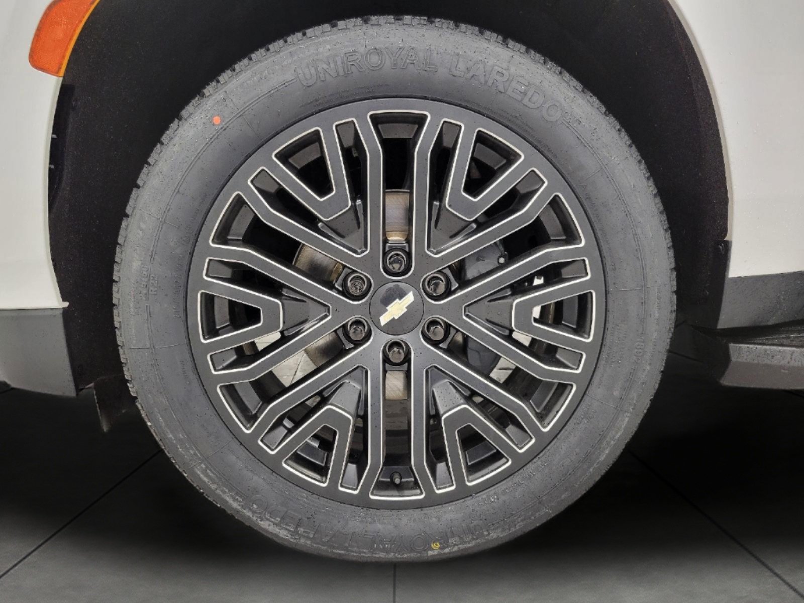 Used 2021 Chevrolet Tahoe Premier AWD/4WD image 3
