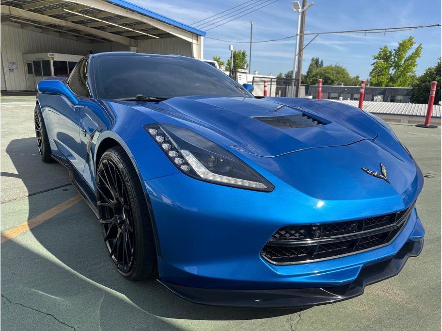 Used 2016 Chevrolet Corvette Stingray Coupe w/ 3LT Preferred Equipment Group RWD image 5