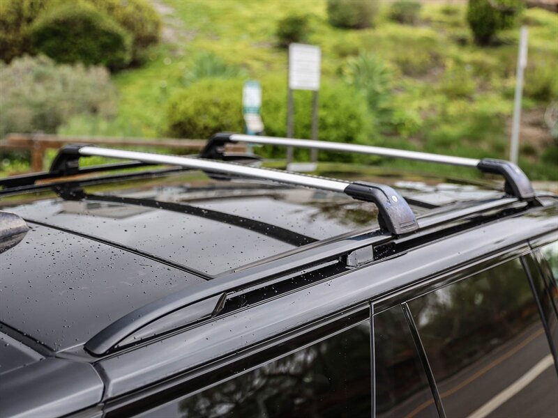 Used 2020 Land Rover Range Rover HSE AWD/4WD image 17
