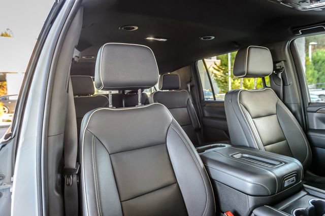 Used 2023 Chevrolet Suburban Premier image 47