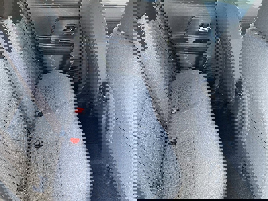 New 2026 Nissan Kicks SV image 13