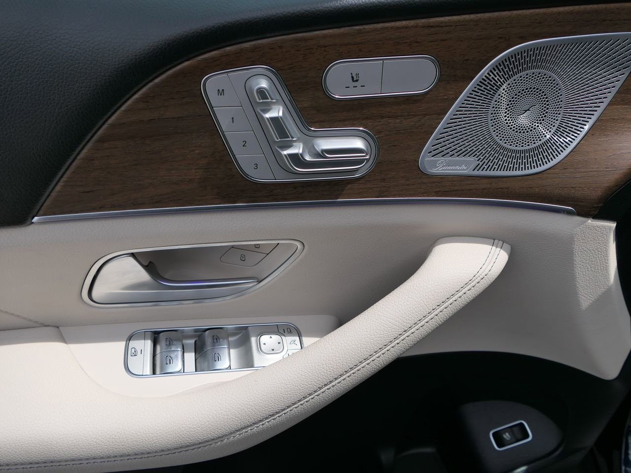 Used 2021 Mercedes-Benz GLE 350 4MATIC image 19