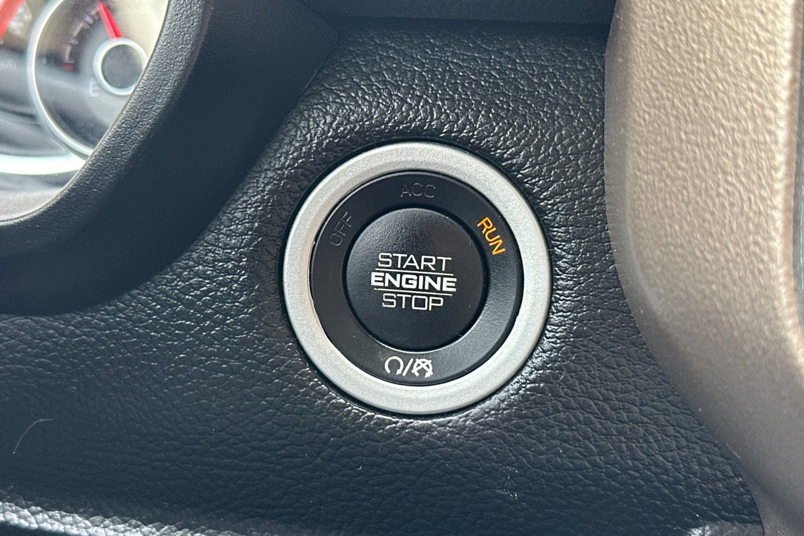 Used 2019 RAM 1500 Laramie RWD image 28