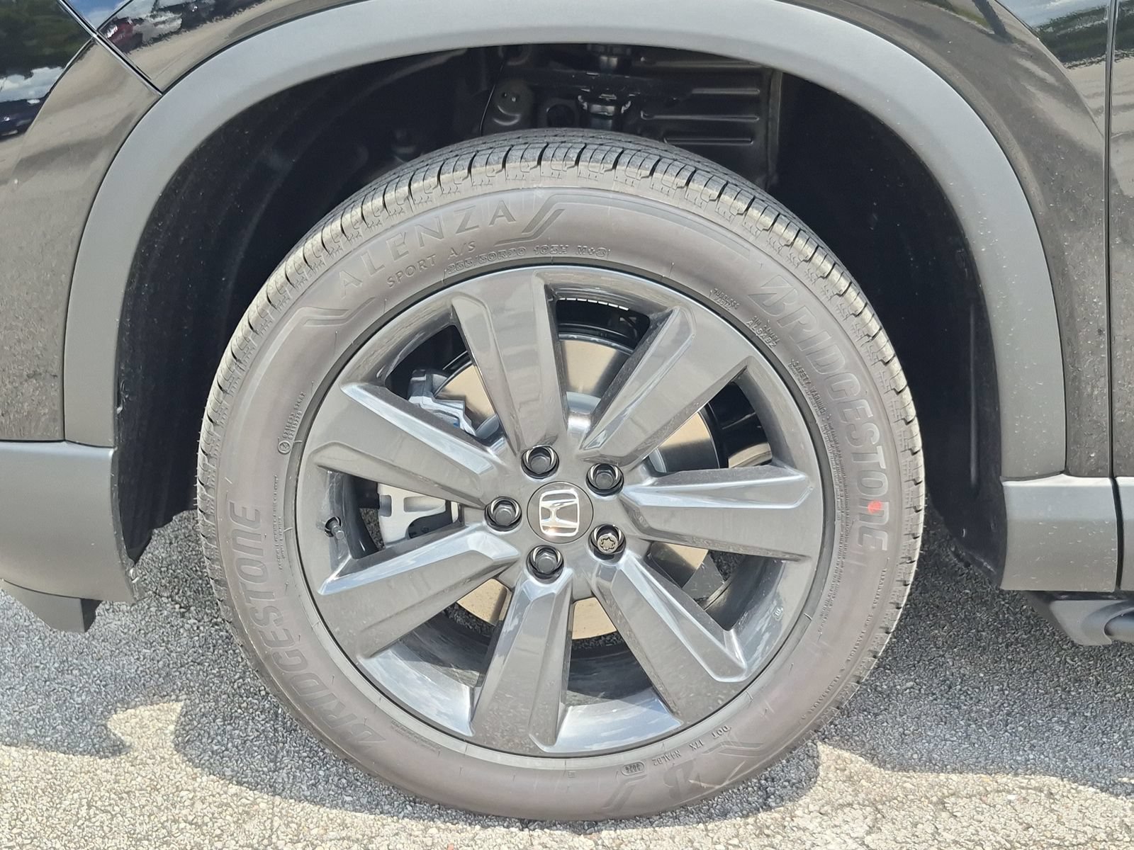 New 2026 Honda Pilot Sport image 25
