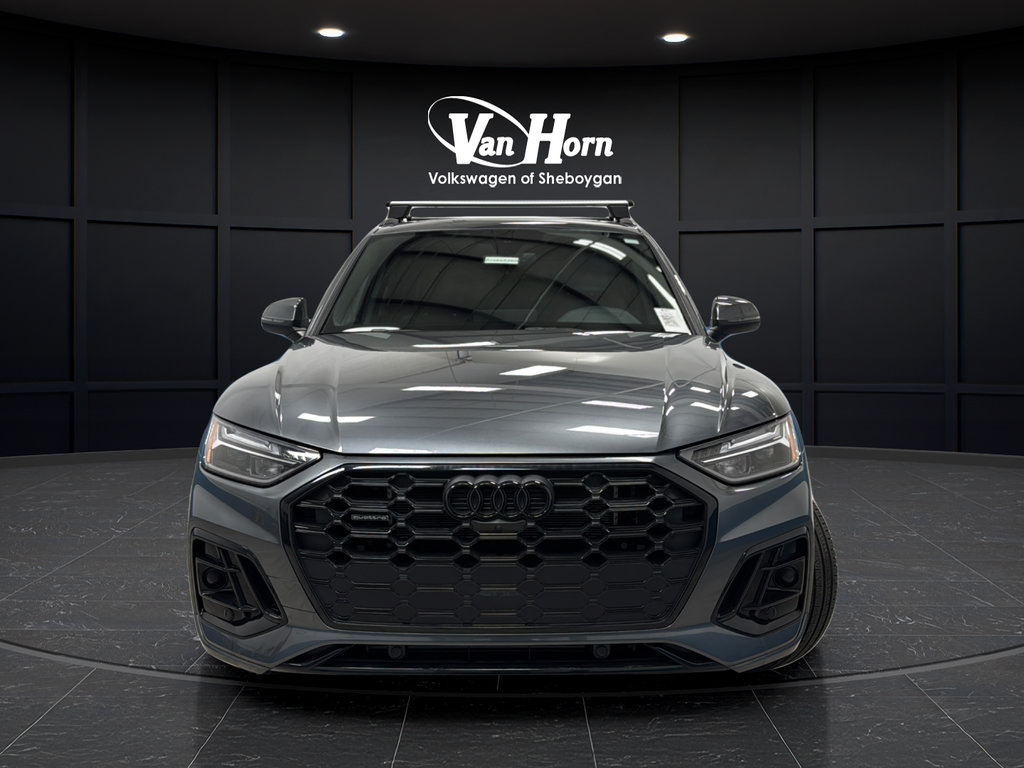 Used 2024 Audi Q5 e Premium Plus w/ Premium Plus Package AWD/4WD image 2