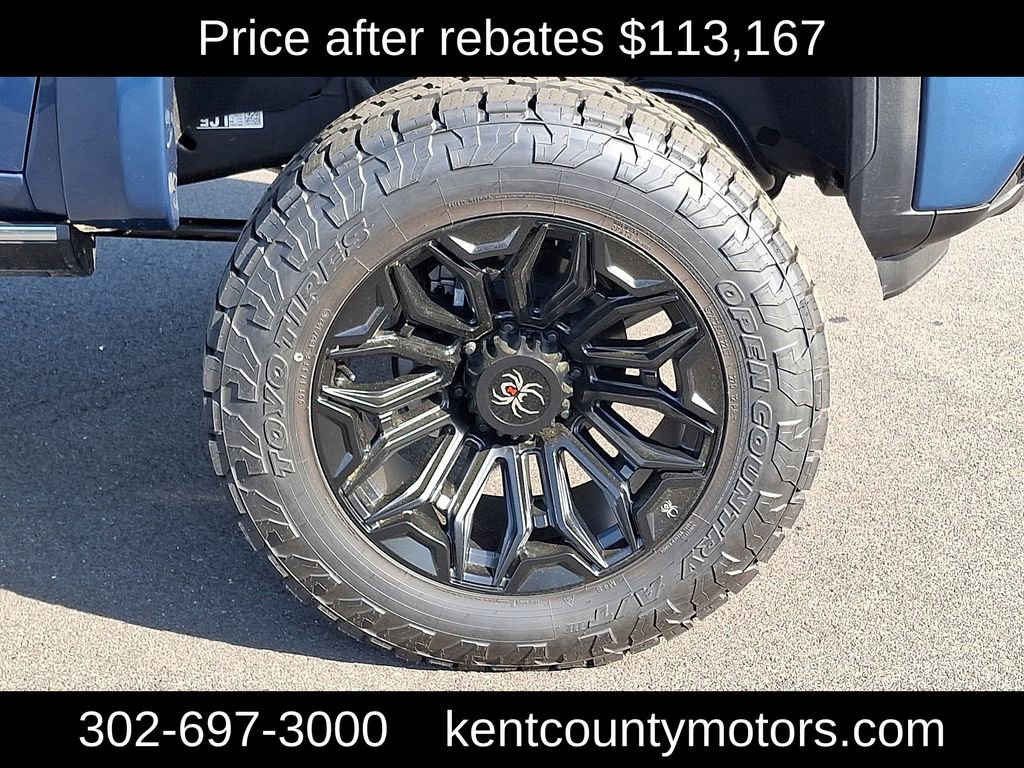 New 2026 GMC Sierra 2500 Denali w/ Denali Reserve Package AWD/4WD image 9
