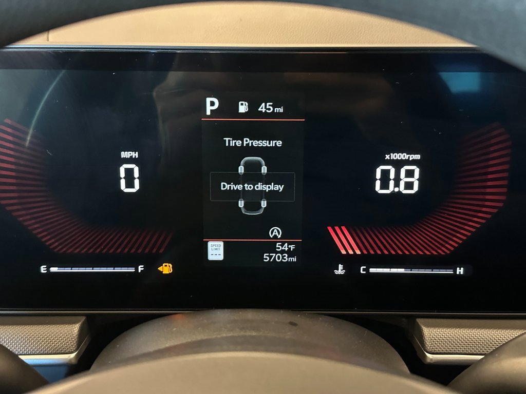 Used 2025 Kia K5 LXS image 9