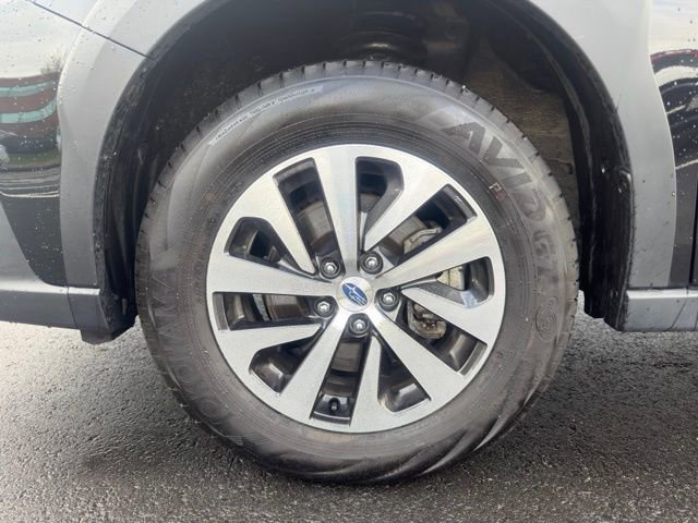 Certified 2025 Subaru Outback Premium image 27