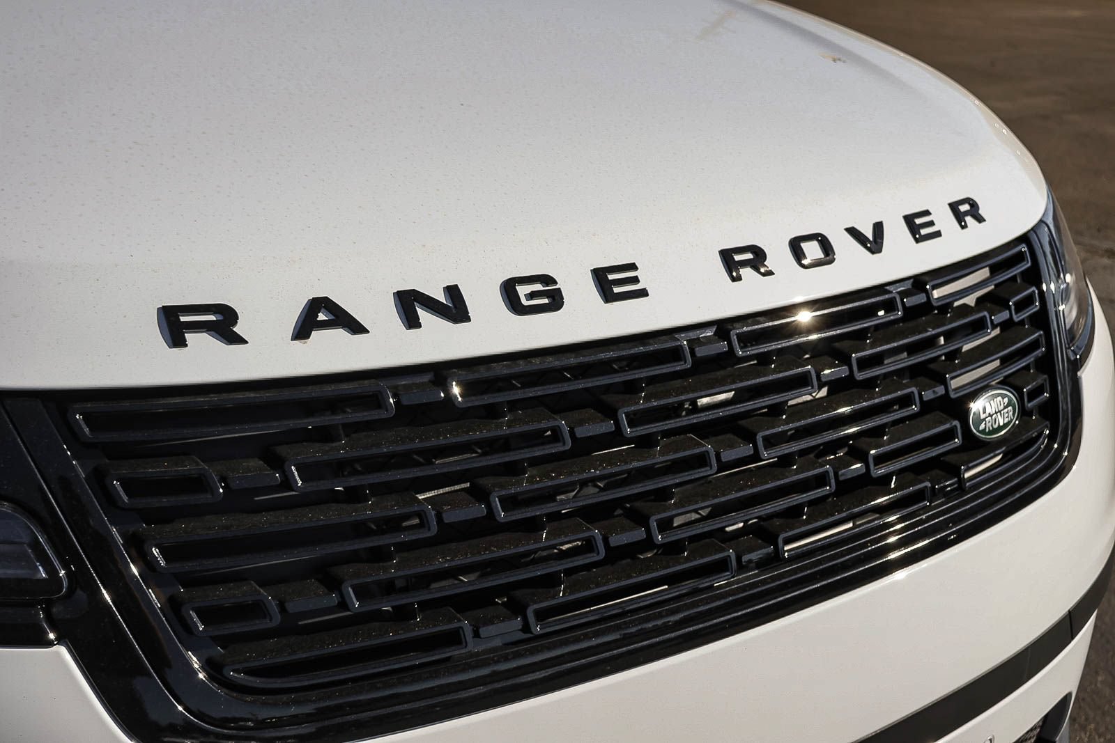 New 2026 Land Rover Range Rover Velar S AWD/4WD image 16