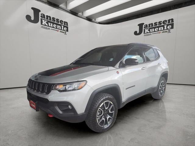 New 2026 Jeep Compass Trailhawk AWD/4WD image 28