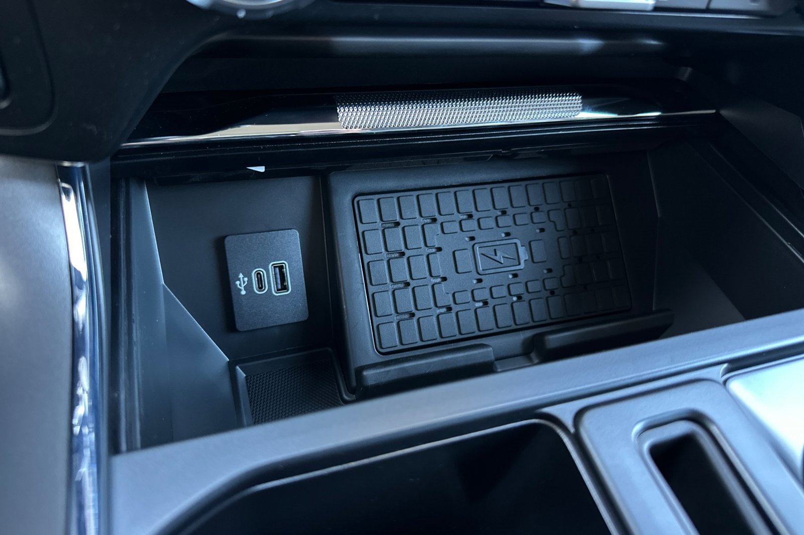 New 2025 Ford F150 Lariat w/ Equipment Group 502A High image 28