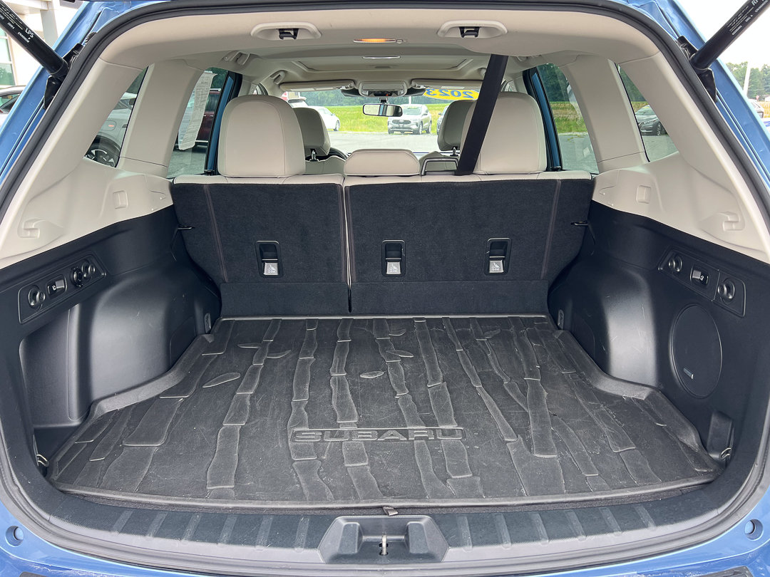 Used 2023 Subaru Forester Limited AWD/4WD image 5