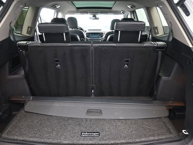 Used 2019 Volkswagen Atlas SEL Premium image 14