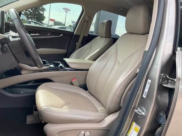 Used 2021 Lincoln Nautilus FWD w/ Equipment Group 101A image 15