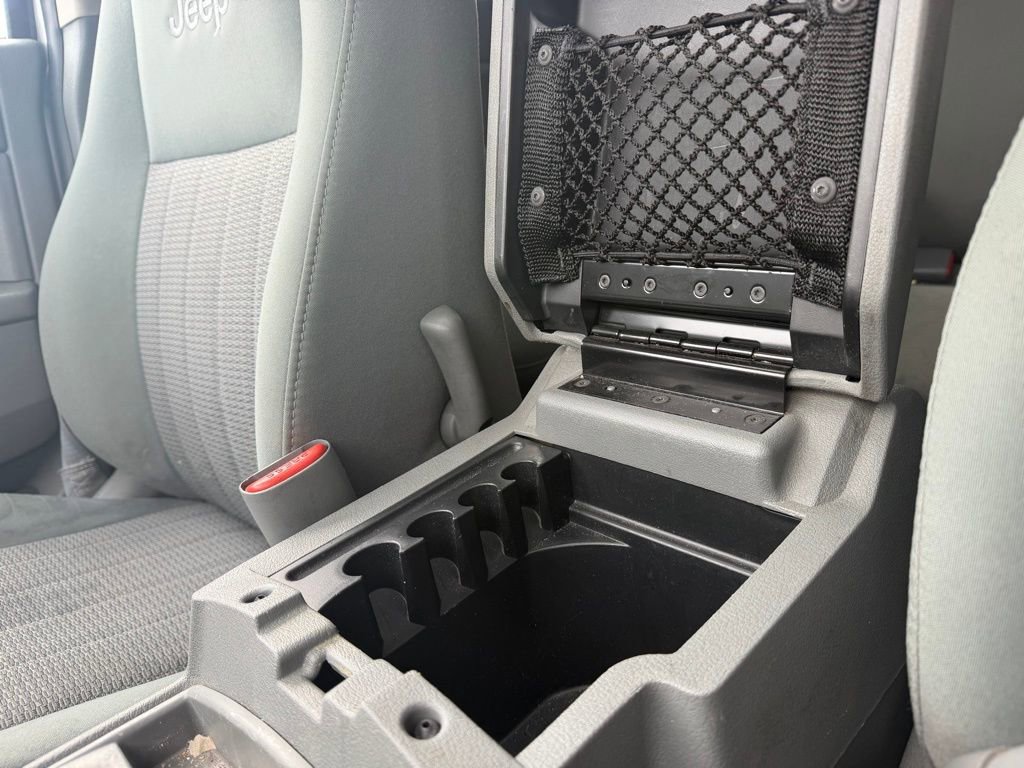 Used 2007 Jeep Grand Cherokee Laredo AWD/4WD image 13