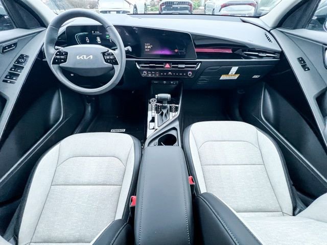 New 2025 Kia Niro SX image 14