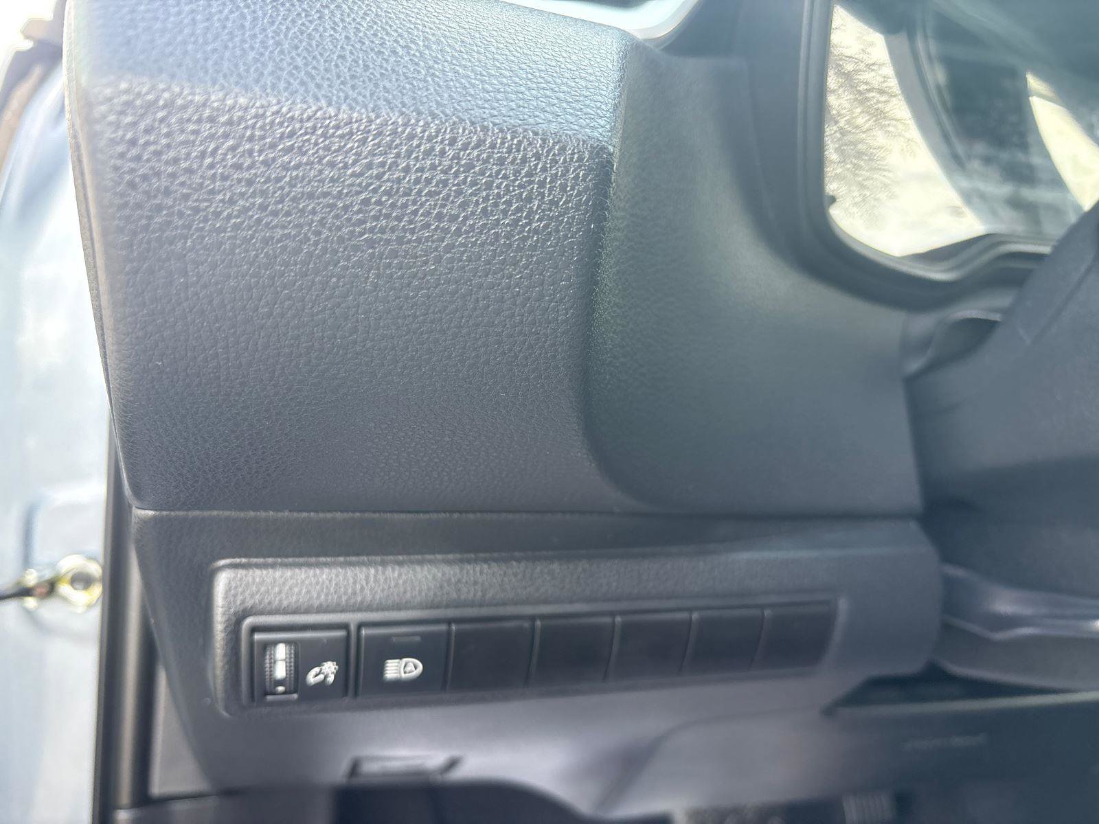 Used 2023 Toyota Corolla LE FWD image 20