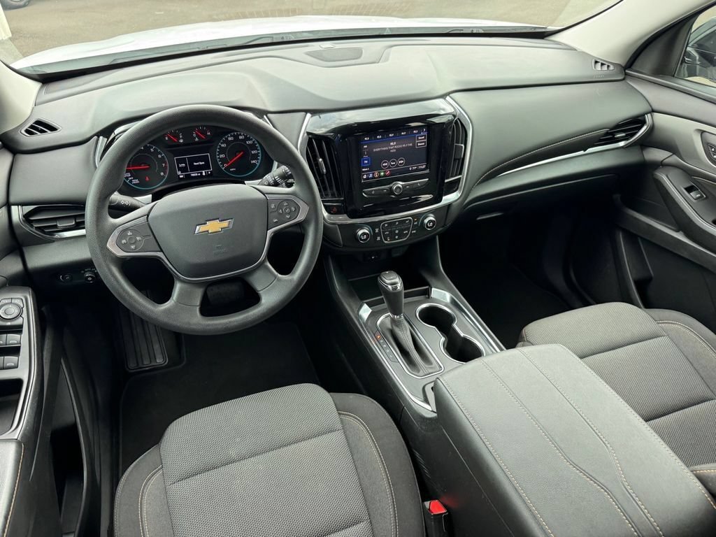 Used 2020 Chevrolet Traverse LS FWD image 16